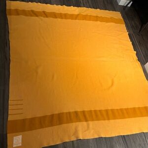 Vintage 4 point Hudson’s Bay Gold wool blanket